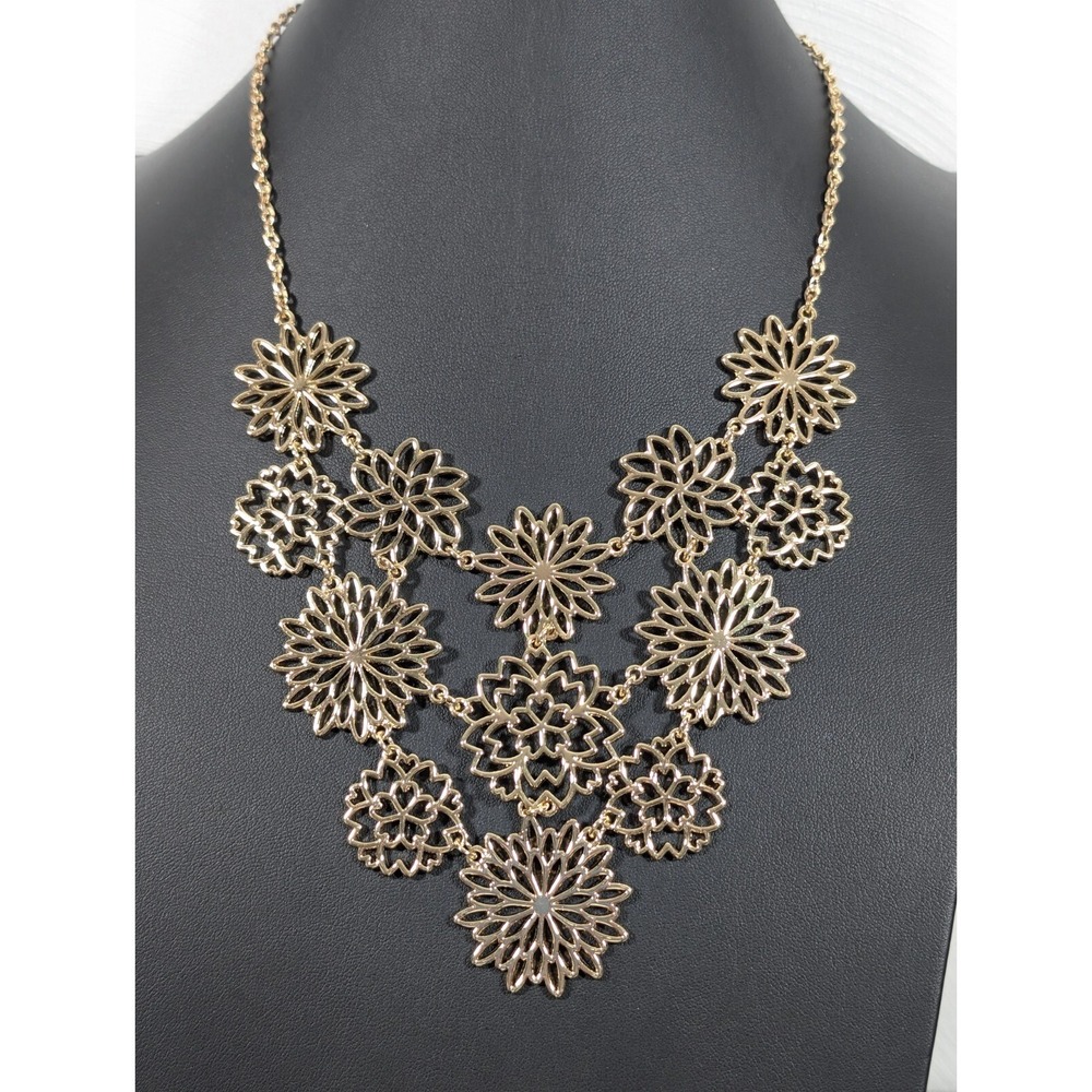 International Concepts INC Gold Tone Flower Medallion‎ Statement Necklace Boho